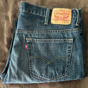 Levi’s jeans 38x32 569.